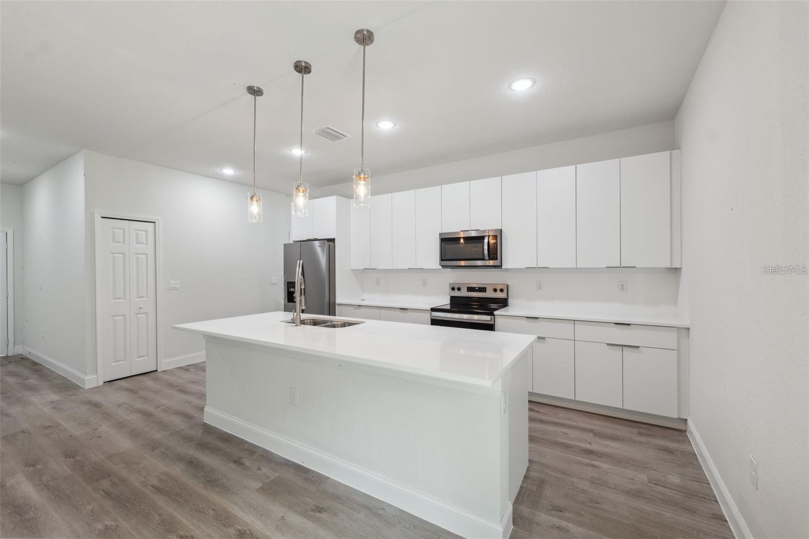 CITRUS SPGS UNIT 04 - Residential