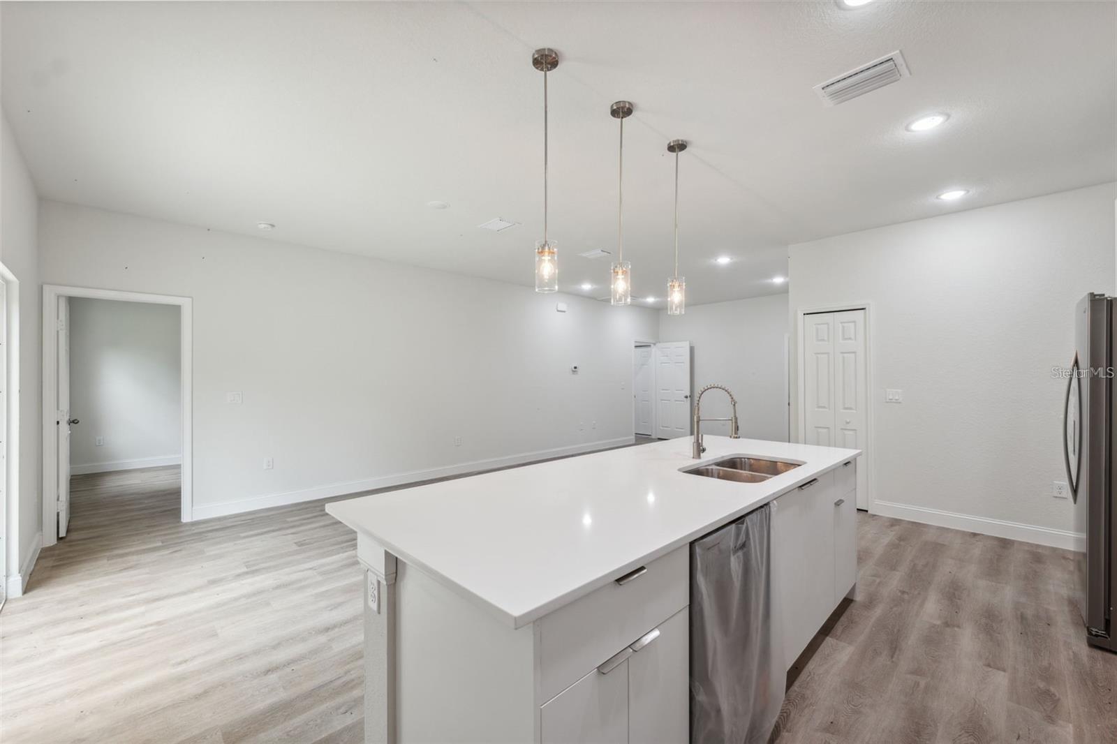 CITRUS SPGS UNIT 04 - Residential