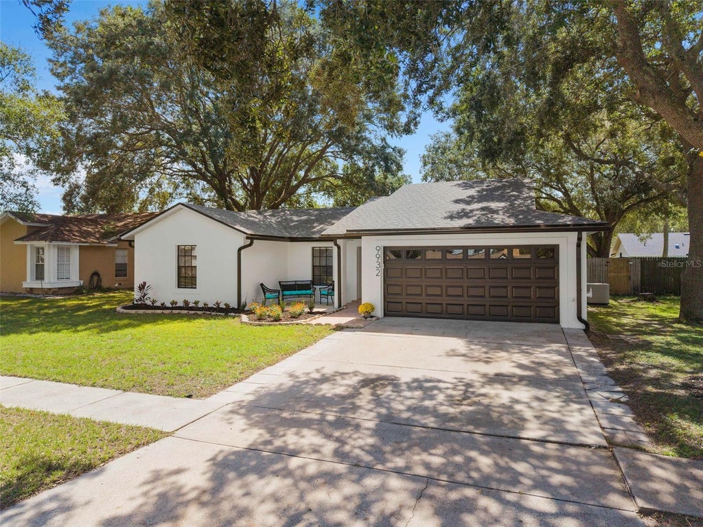 Photo of 9932 Earlston Street, Orlando, FL 32817 (MLS # O6448505)