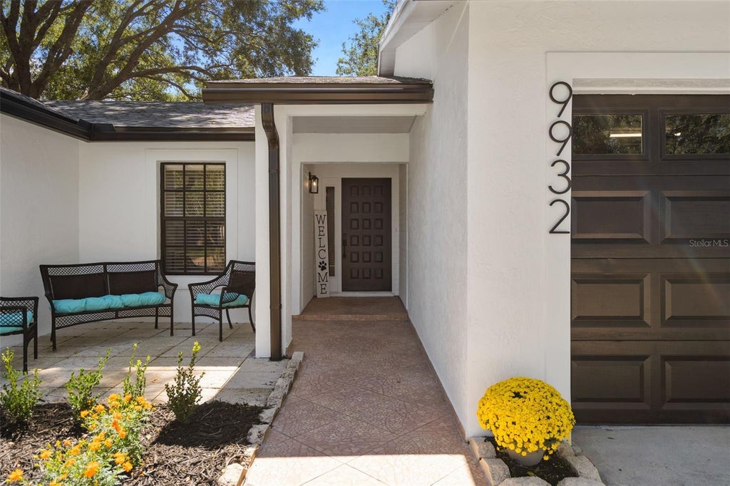 Photo of 9932 Earlston Street, Orlando, FL 32817 (MLS # O6448505)