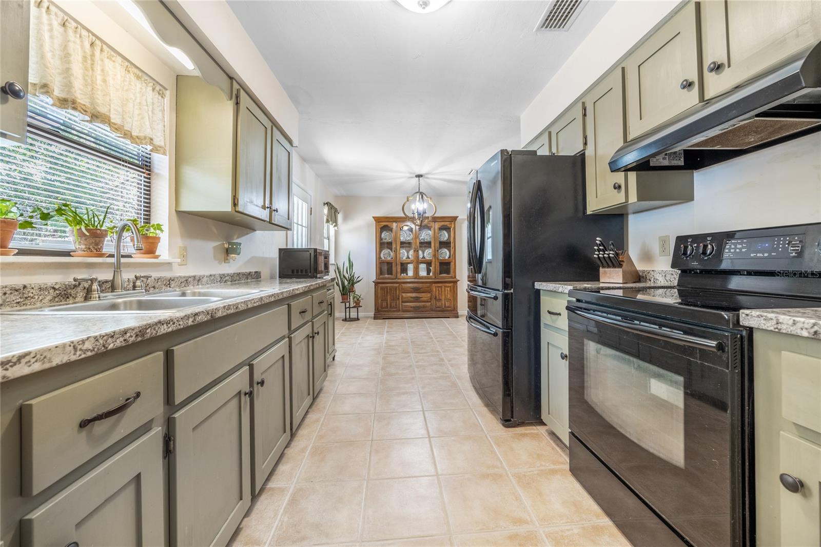 BROKEN ARROW - Residential