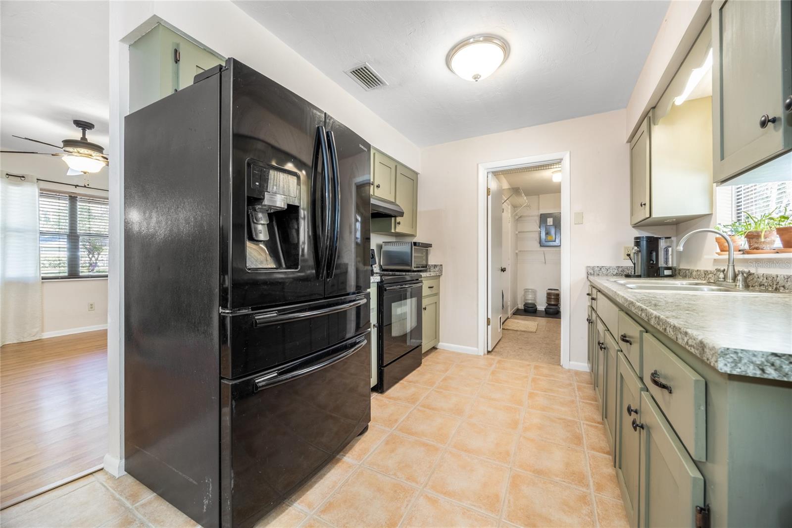 BROKEN ARROW - Residential