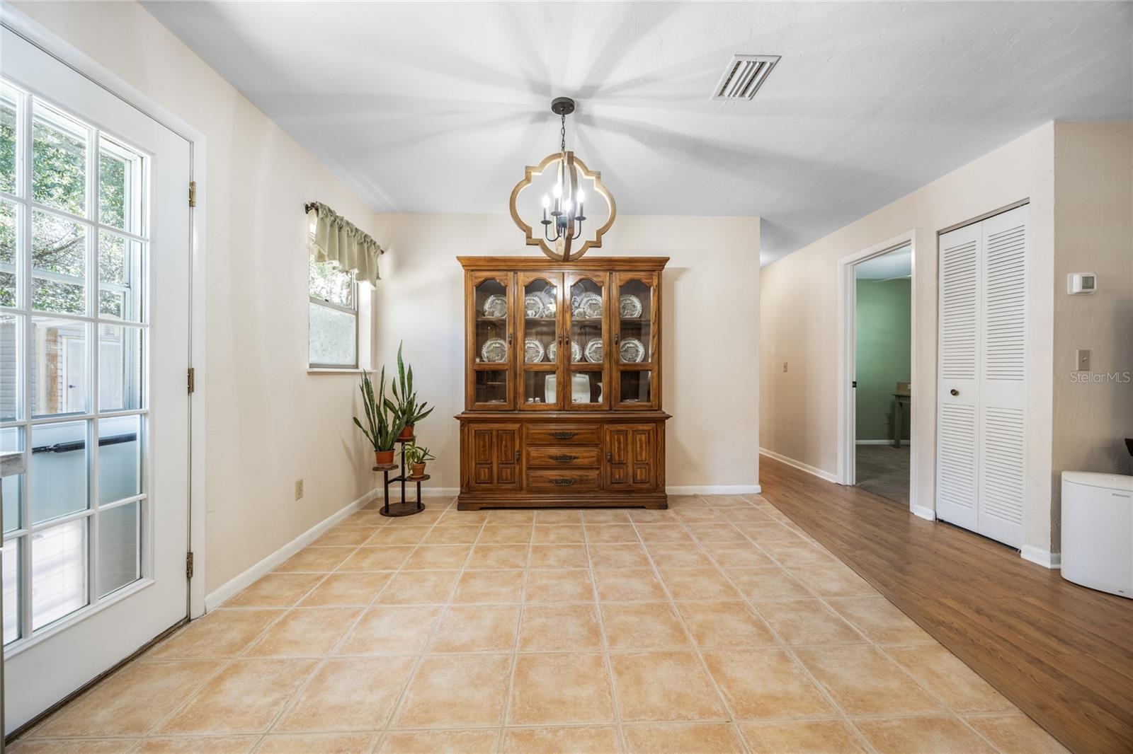 BROKEN ARROW - Residential