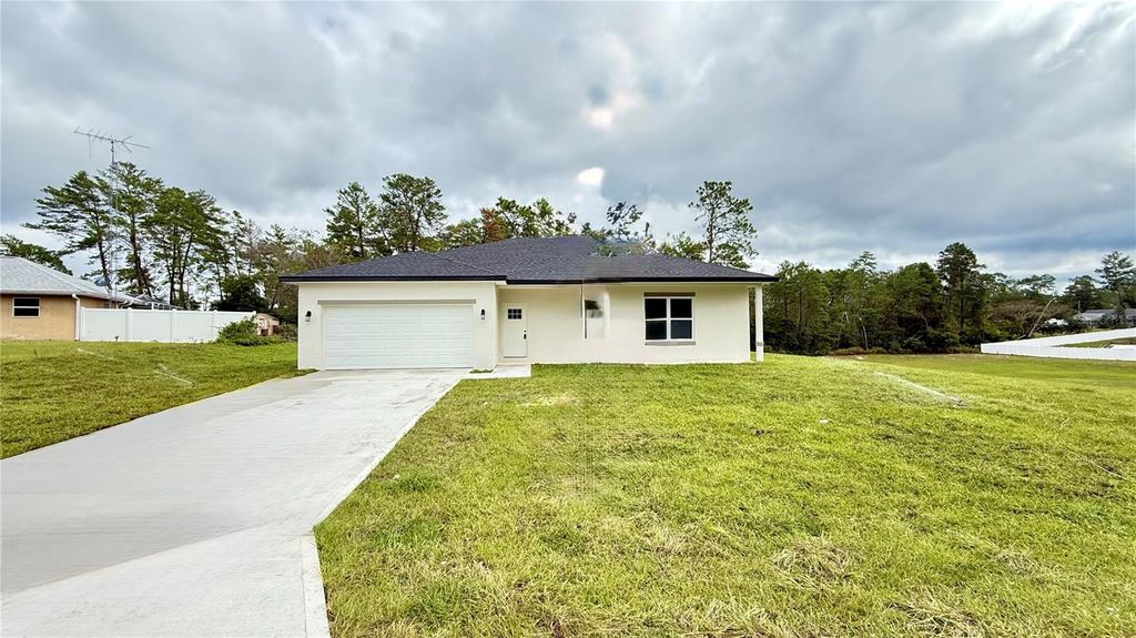 Photo of 17525 SW 35th Avenue Road, Ocala, FL 34473 (MLS # O6356071)
