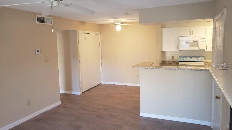 REGENCY GARDENS - Residential