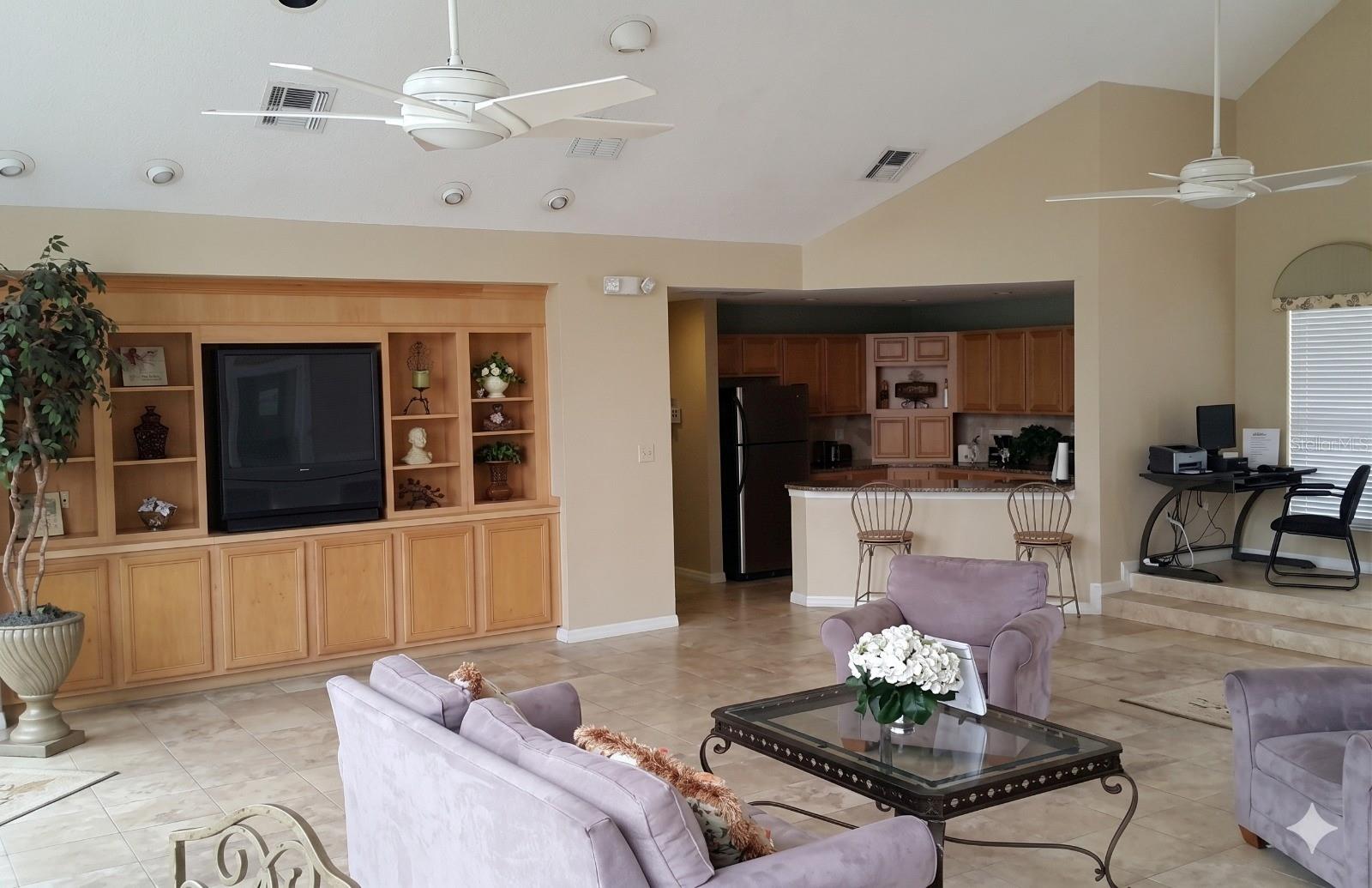 REGENCY GARDENS - Residential