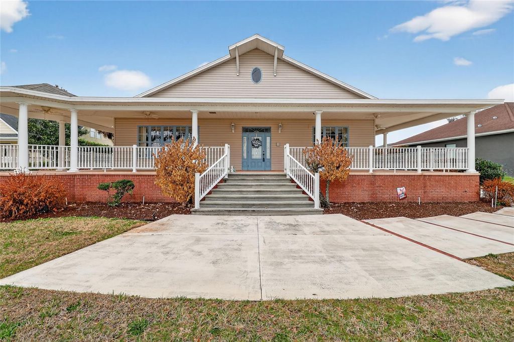 Photo of 2128 Lake Ariana Boulevard, Auburndale, FL 33823 (MLS # S5144865)