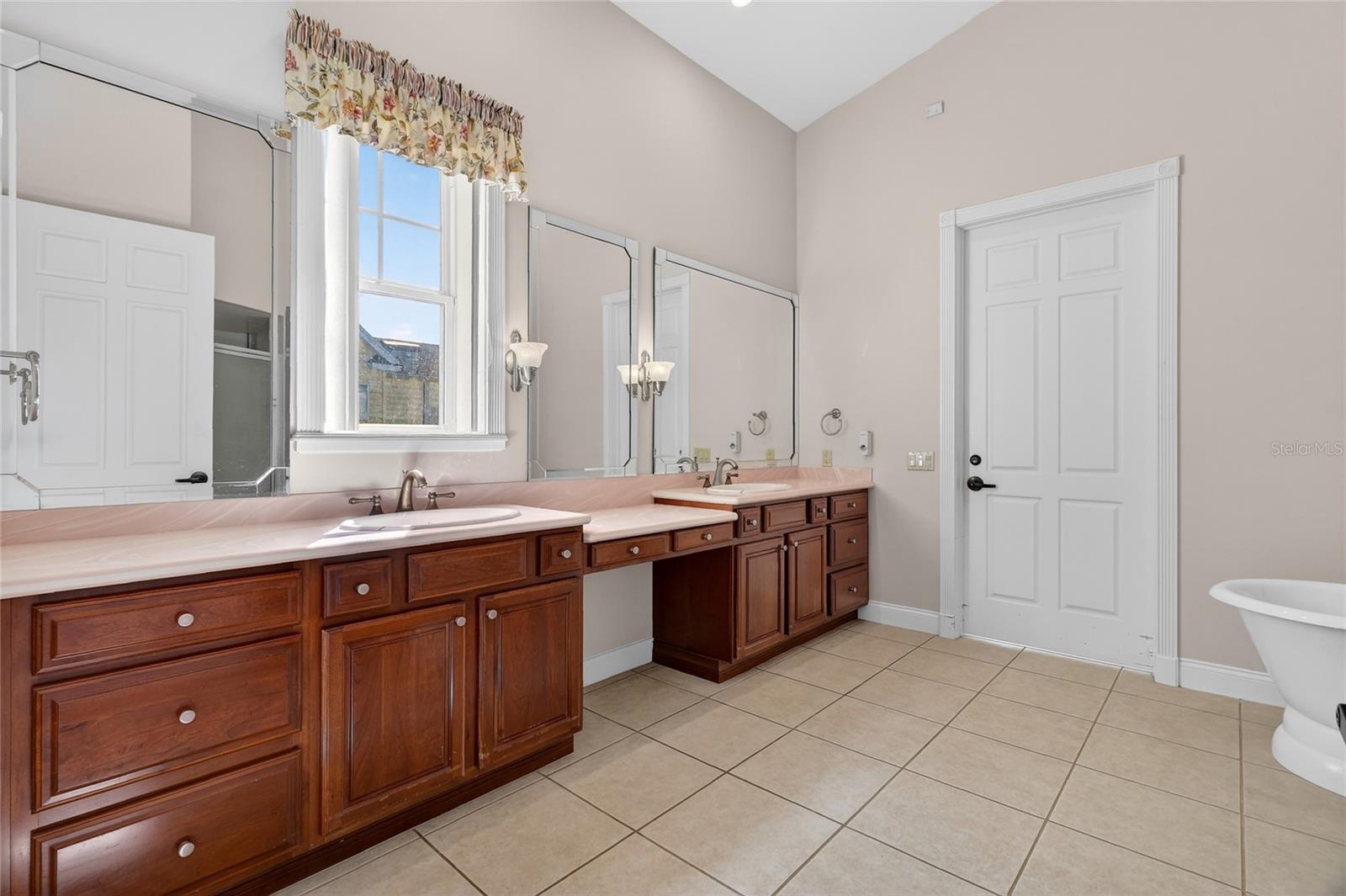 AMBER ESTATES - Residential