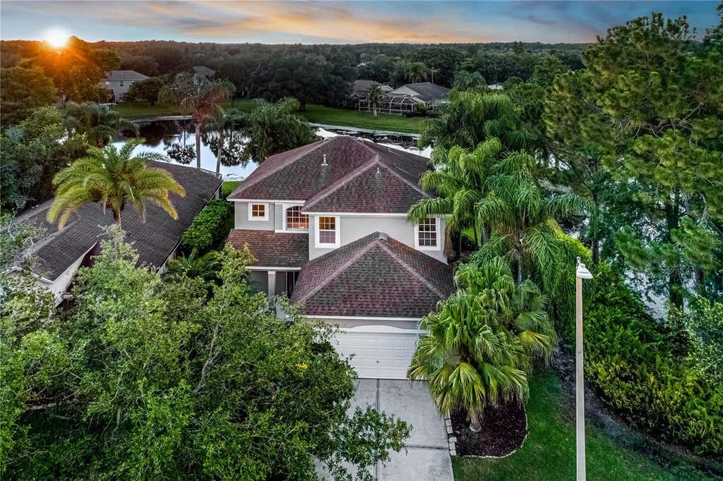 Photo of 9907 Bridgeton Drive, Tampa, FL 33626 (MLS # TB8519008)