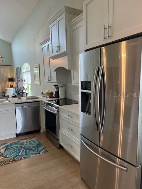 STONEYBROOK GOLF & COUNTRY CLUB - Residential Lease
