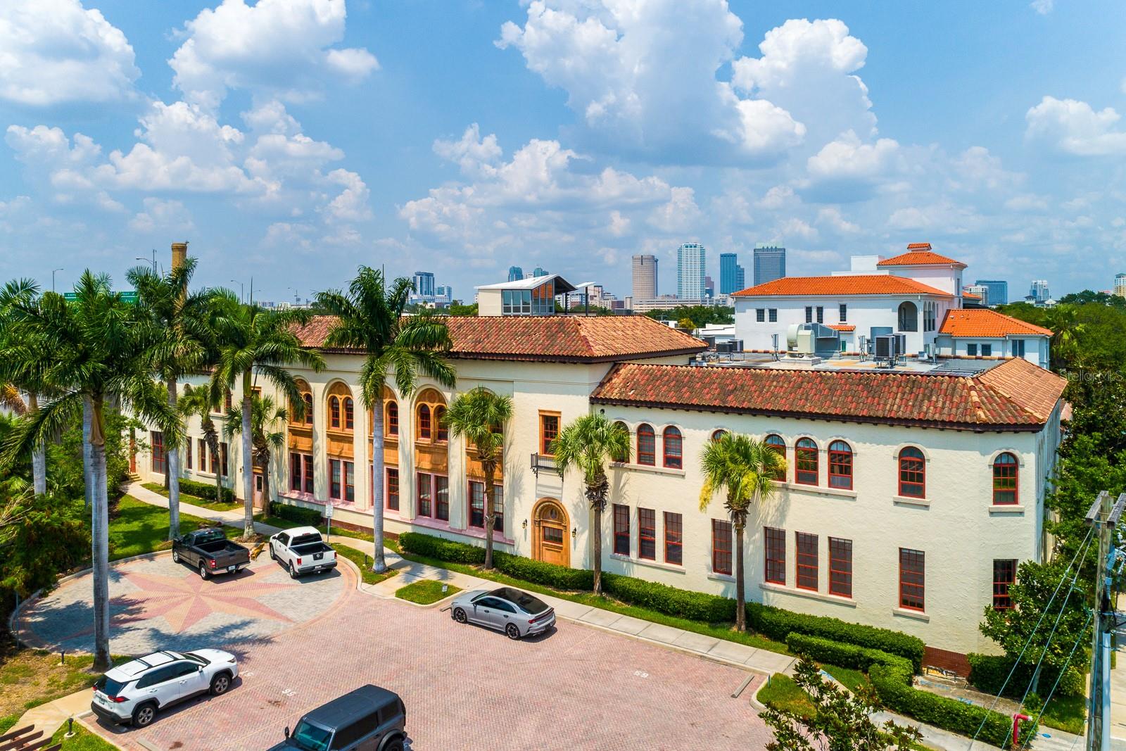 1501 W HORATIO STREET 101