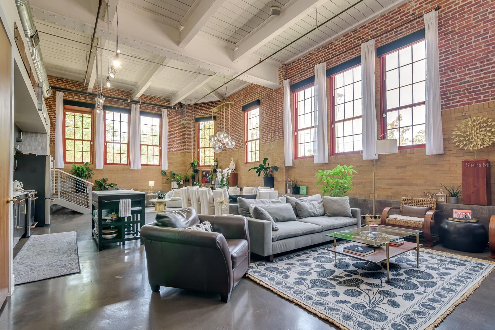 1501 W HORATIO STREET 101