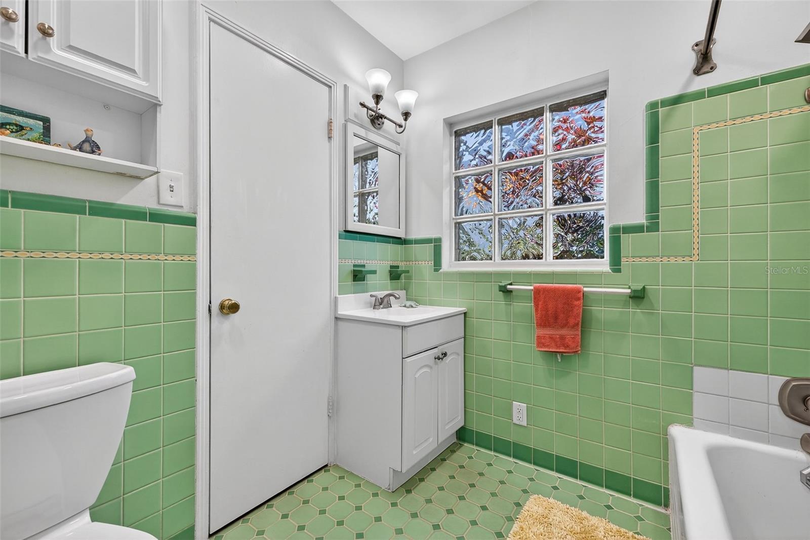 BARNARD ERASTUS A S REV SUB - Residential