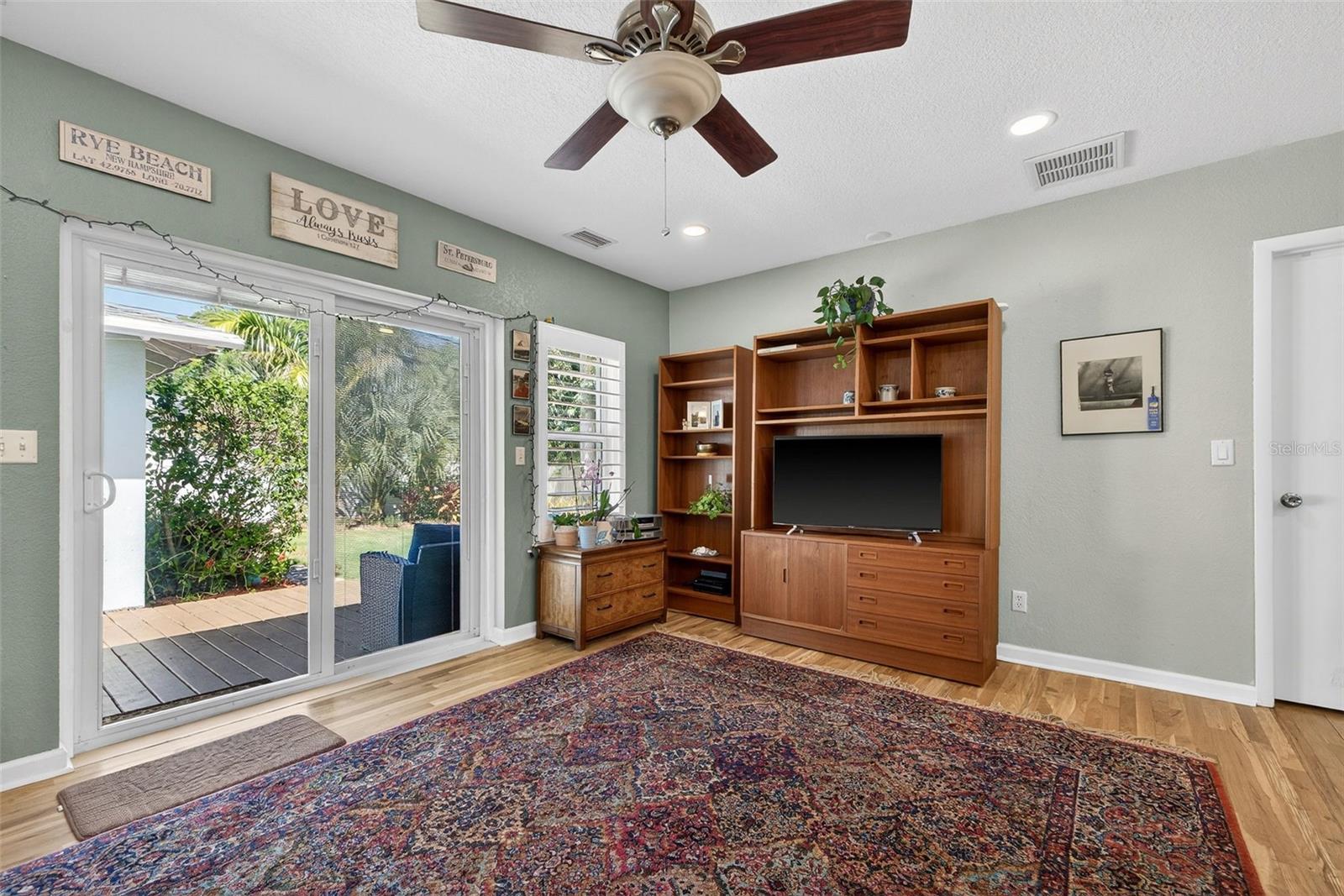 BARNARD ERASTUS A S REV SUB - Residential