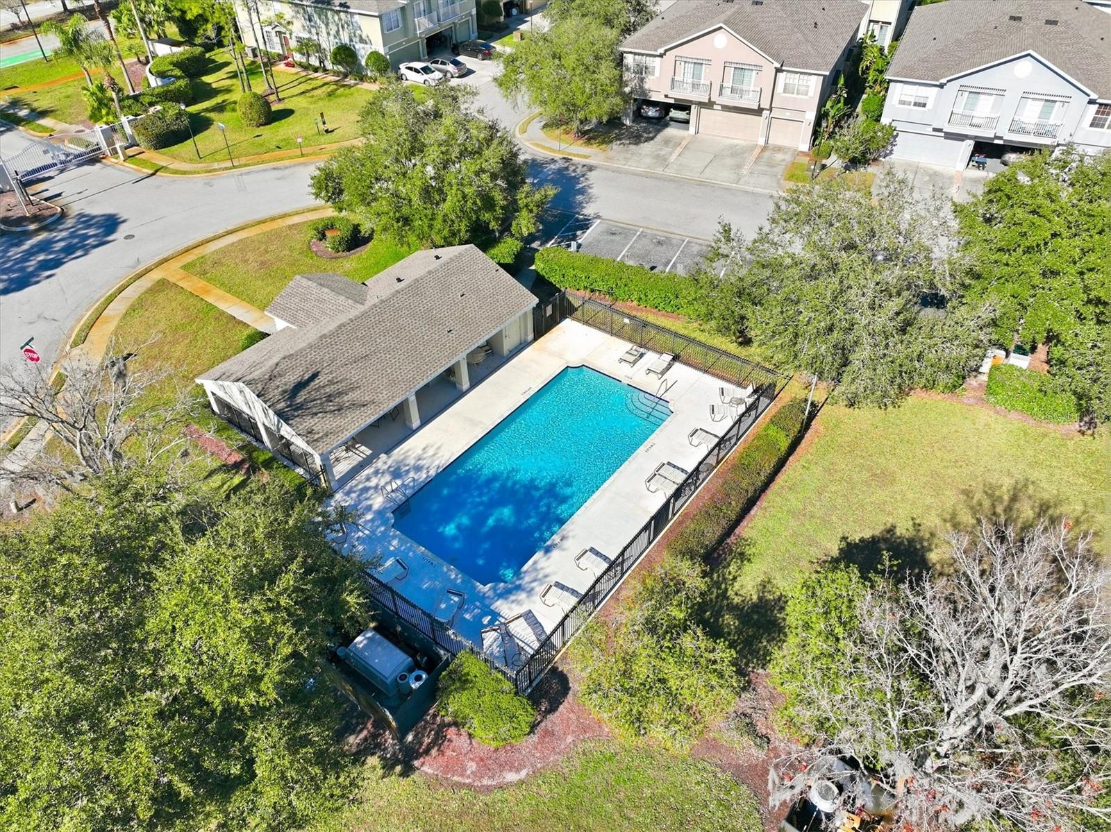 SADDLE CREEK MANOR - Residential