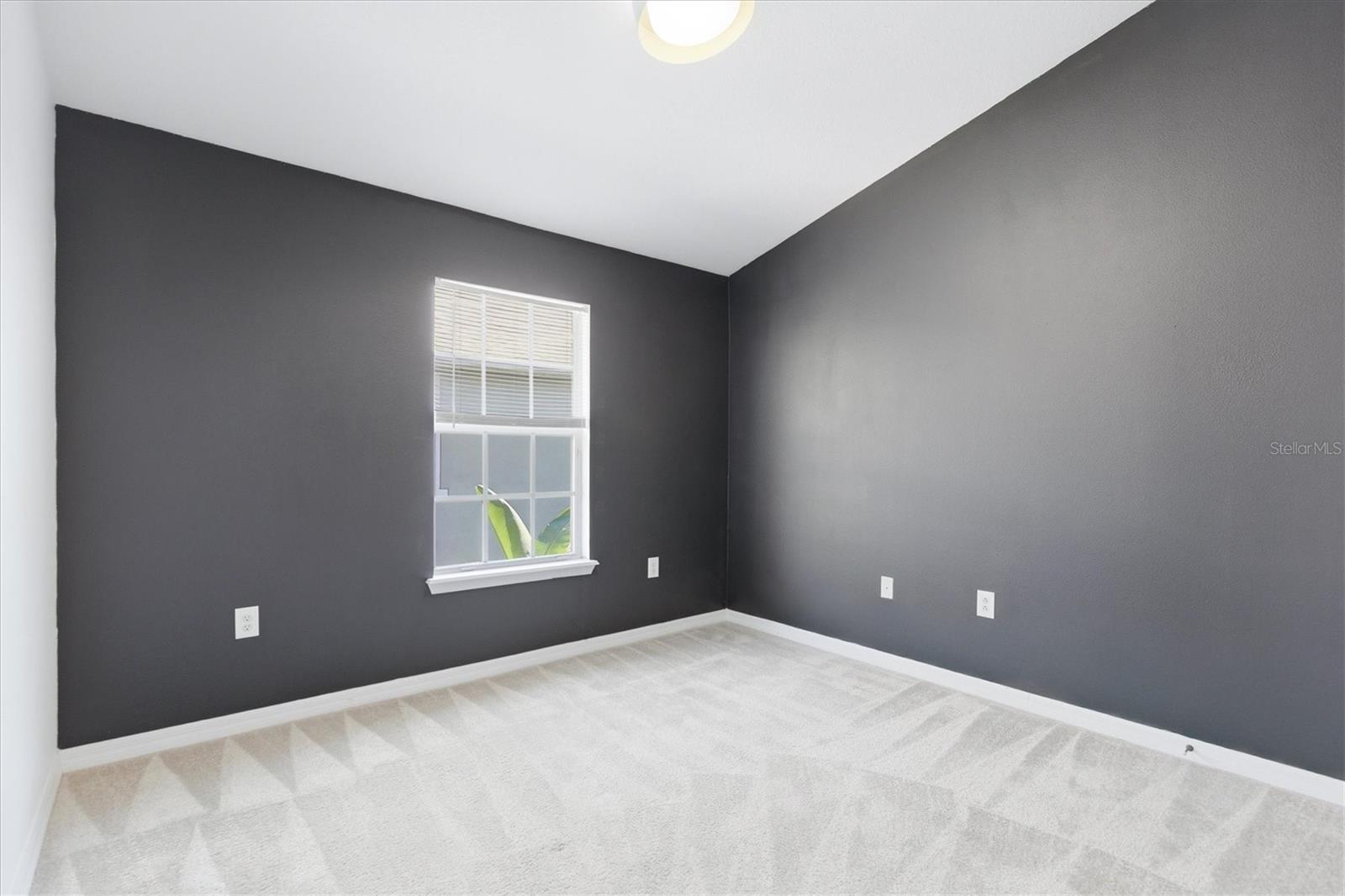 SADDLE CREEK MANOR - Residential