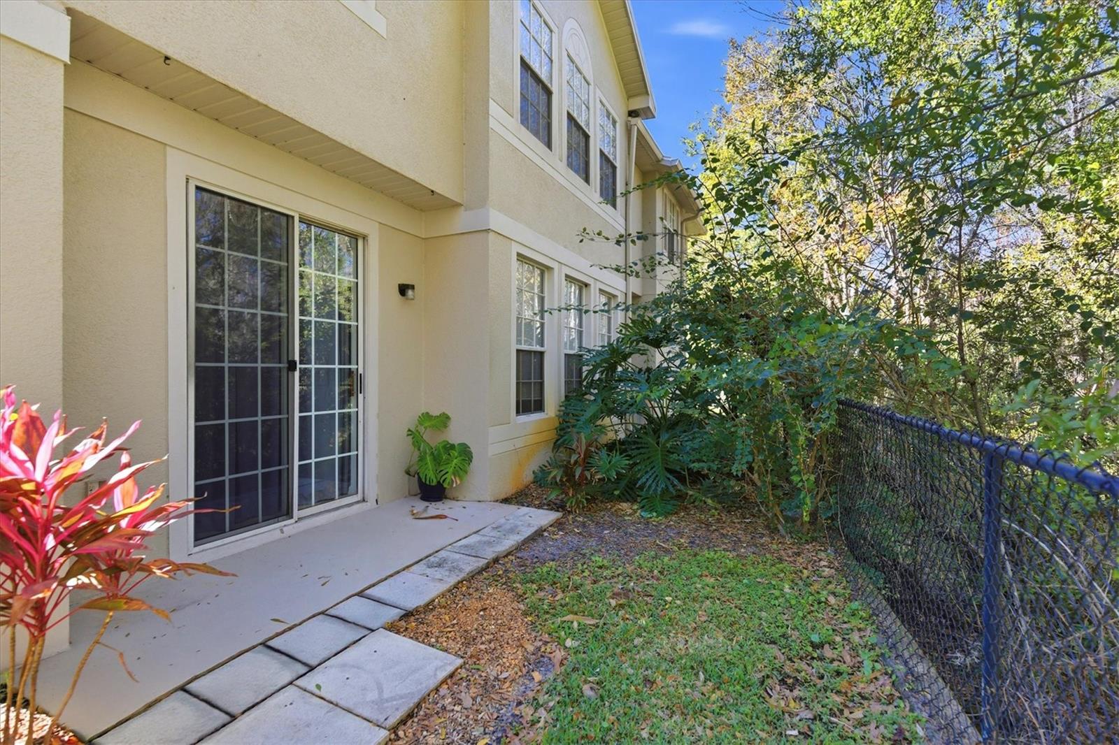 SADDLE CREEK MANOR - Residential