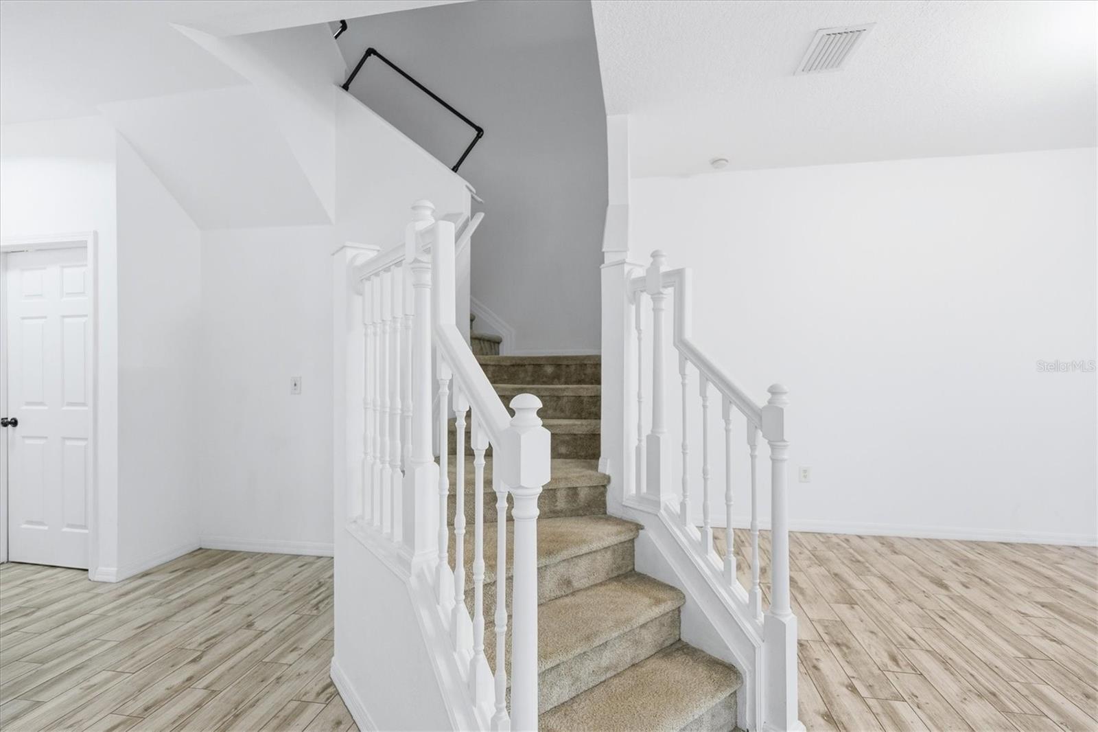 SADDLE CREEK MANOR - Residential