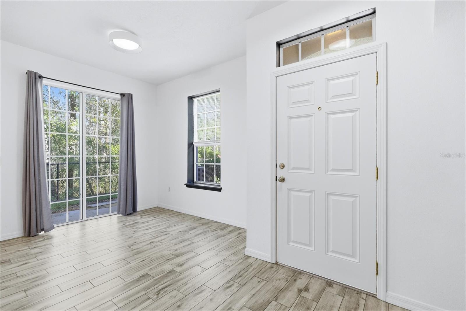 SADDLE CREEK MANOR - Residential