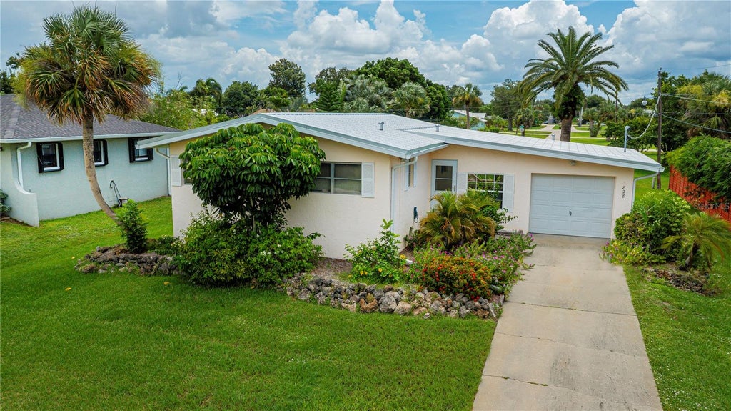 Photo of 2828 Magnolia Way, Punta Gorda, FL 33950 (MLS # C7529018)