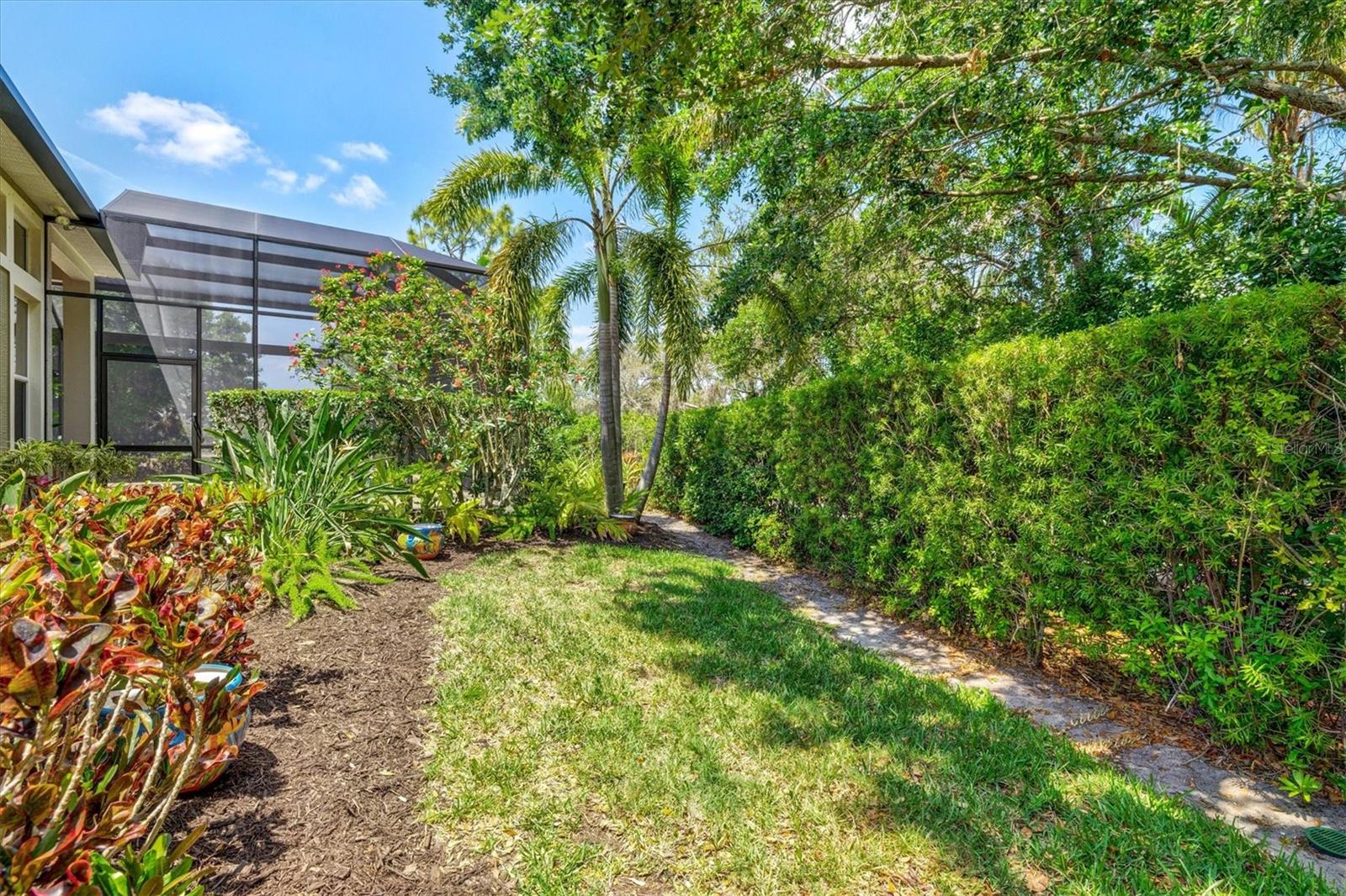 LAKEWOOD RANCH COUNTRY CLUB VILLAGE - Residential