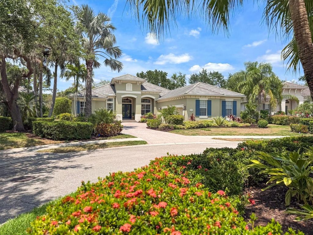 Photo of 12311 Newcastle Place, Lakewood Ranch, FL 34202 (MLS # A4650217)