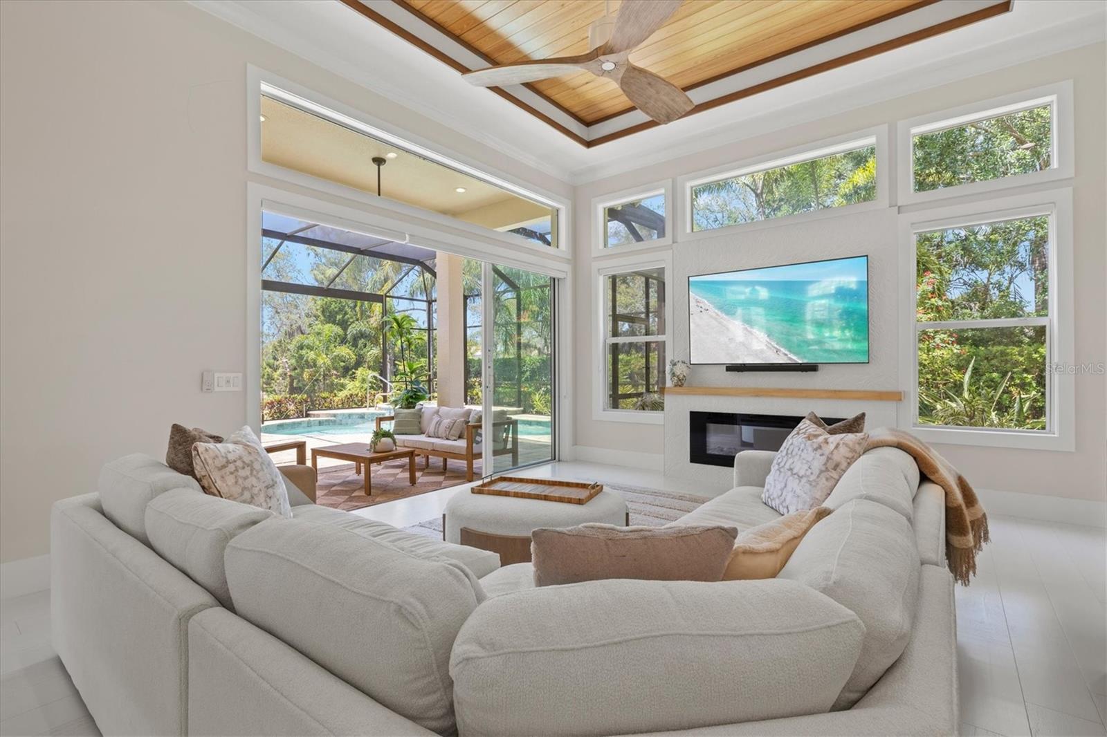 LAKEWOOD RANCH COUNTRY CLUB VILLAGE - Residential