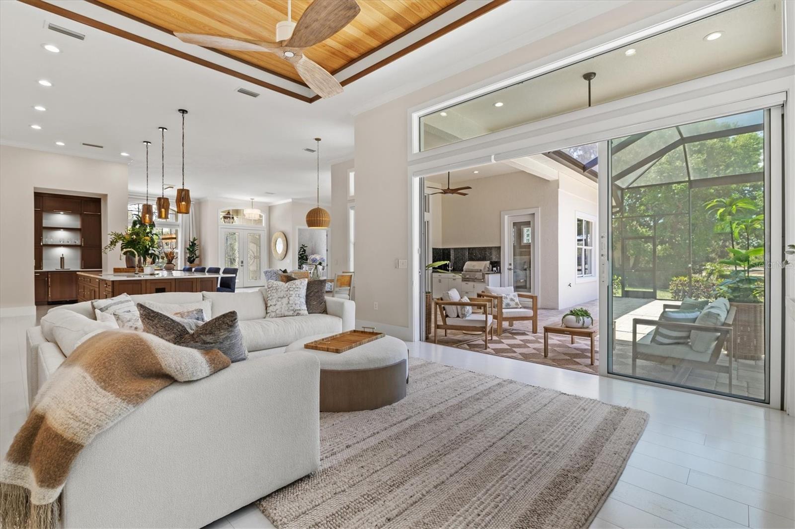 LAKEWOOD RANCH COUNTRY CLUB VILLAGE - Residential