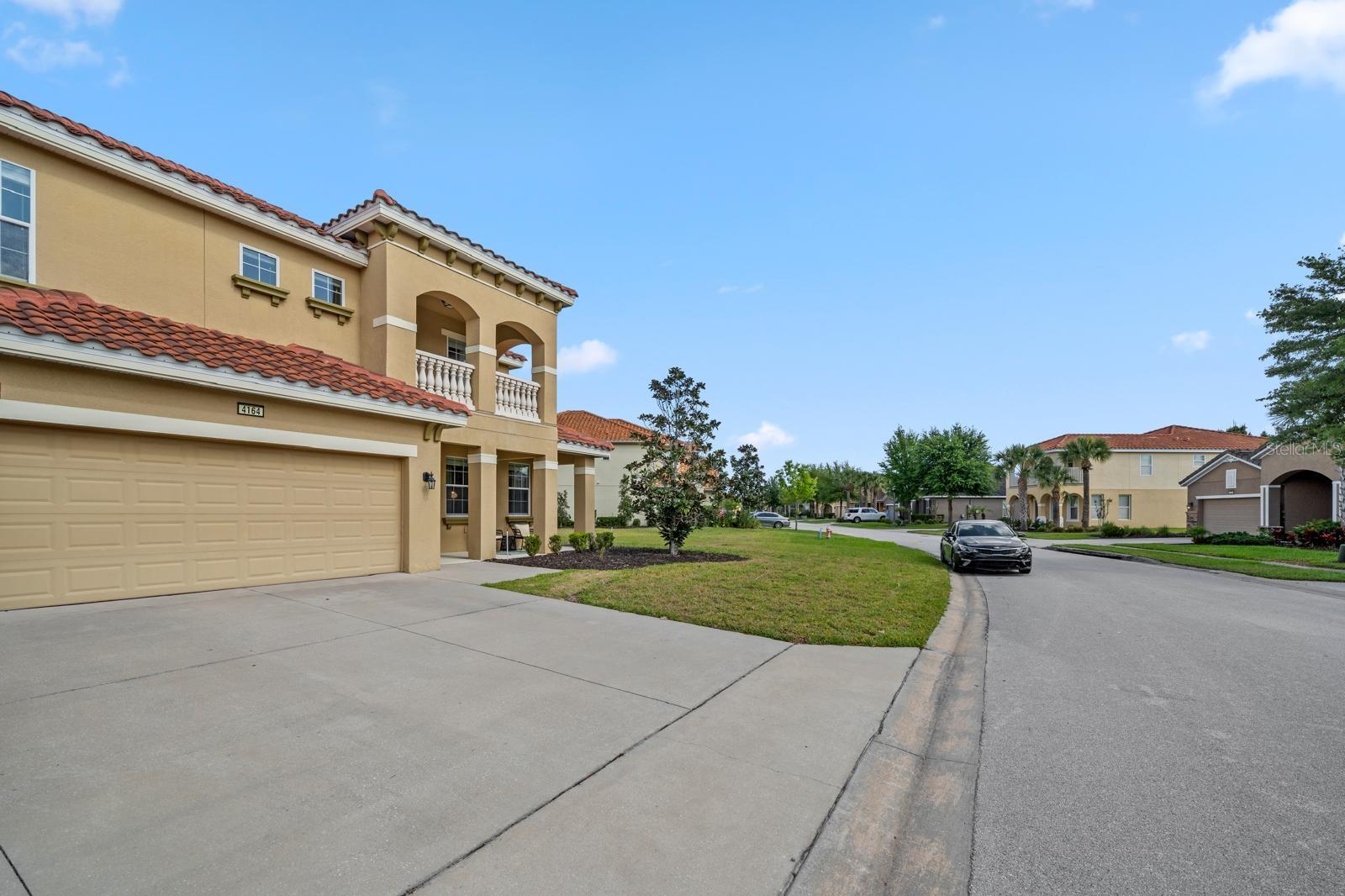 OAKMONT PH 01 - Residential Lease