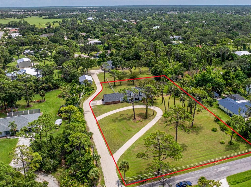 Photo of 1120 Larchmont Drive, Englewood, FL 34223 (MLS # D6143551)
