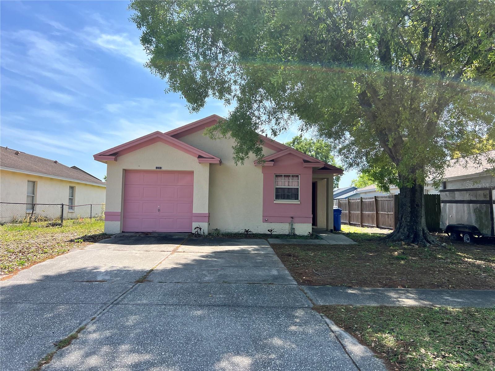 Beautiful 3 bedroom, 2 bathroom home with a spacious fenced-in backyard located conveniently close to shopping and major highways. This property offers a perfect blend of comfort and convenience, making it an ideal place to call home. Don't miss out on this fantastic opportunity!