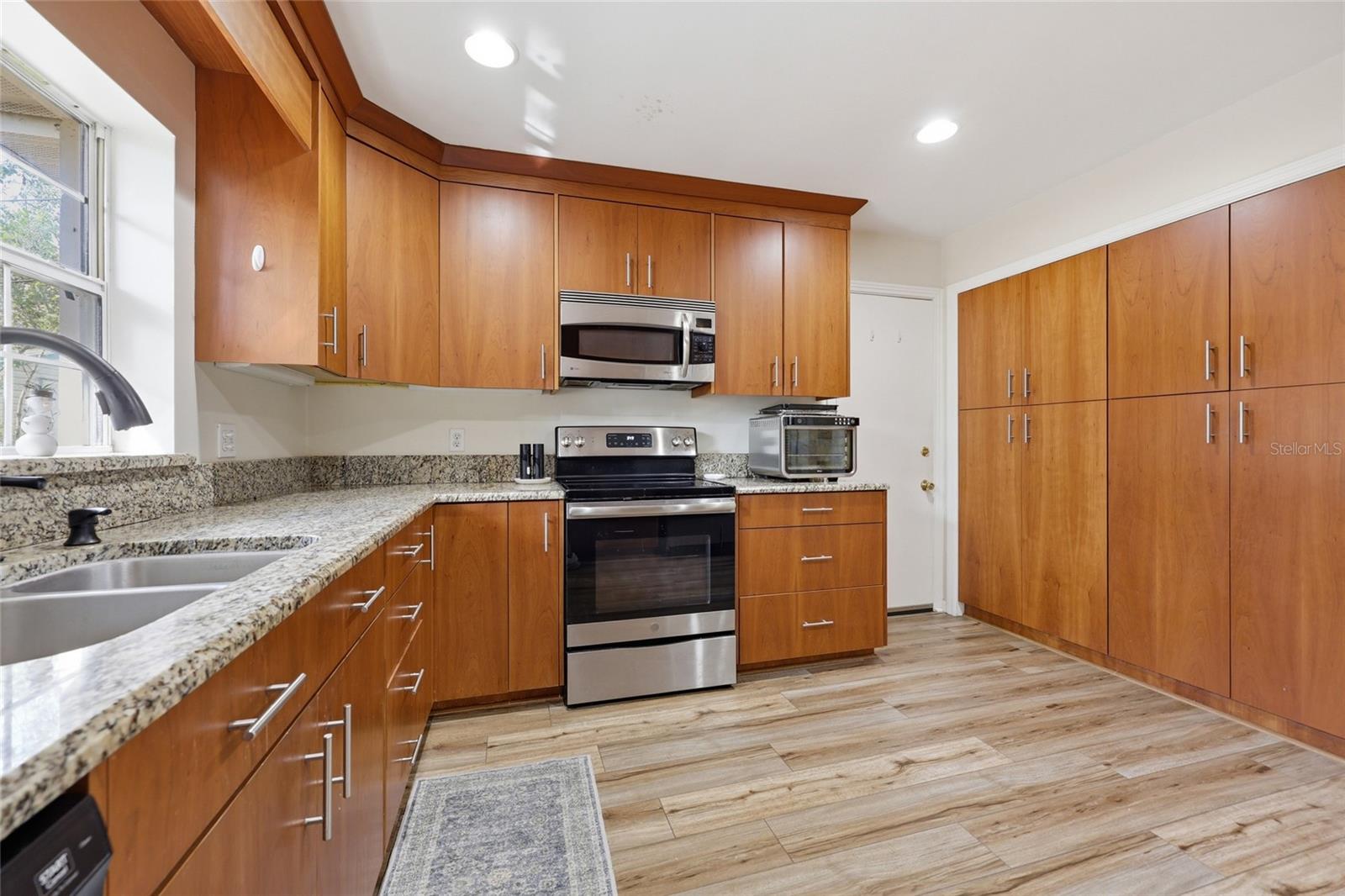 SKYLINE HEIGHTS - Residential