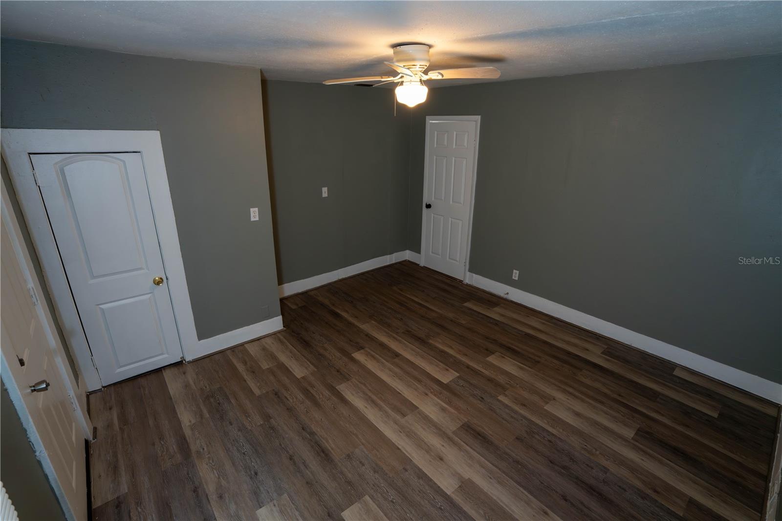 HENDRY & KNIGHTS ADD TO - Residential