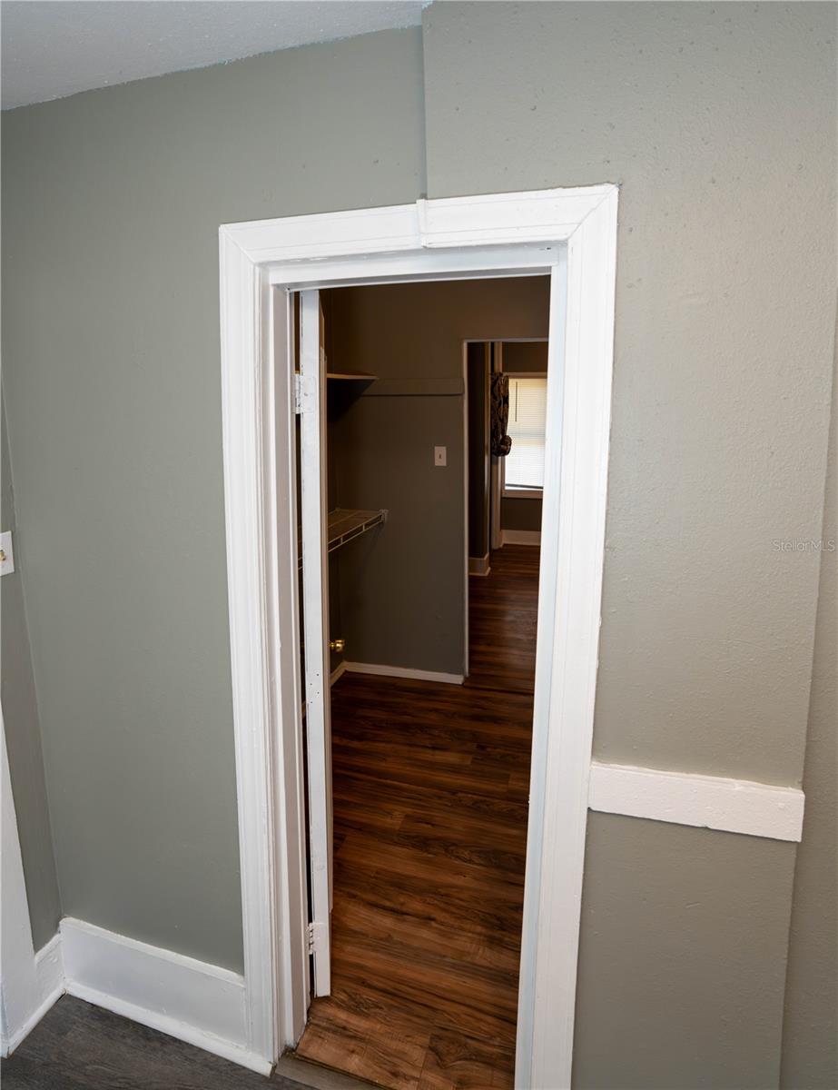 HENDRY & KNIGHTS ADD TO - Residential