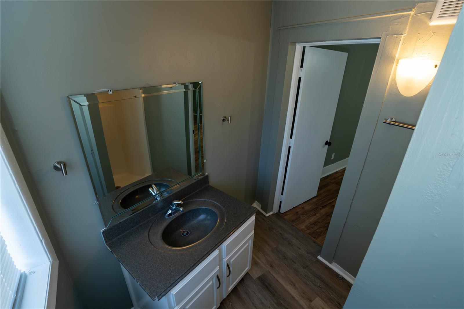 HENDRY & KNIGHTS ADD TO - Residential