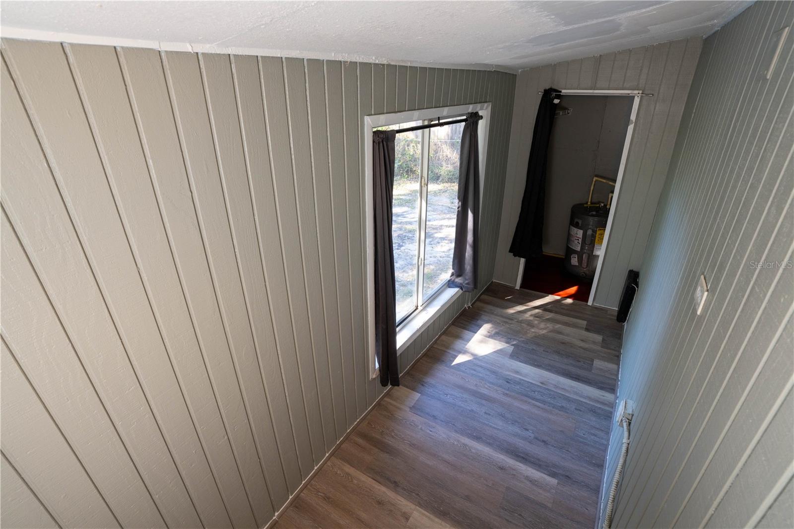 HENDRY & KNIGHTS ADD TO - Residential