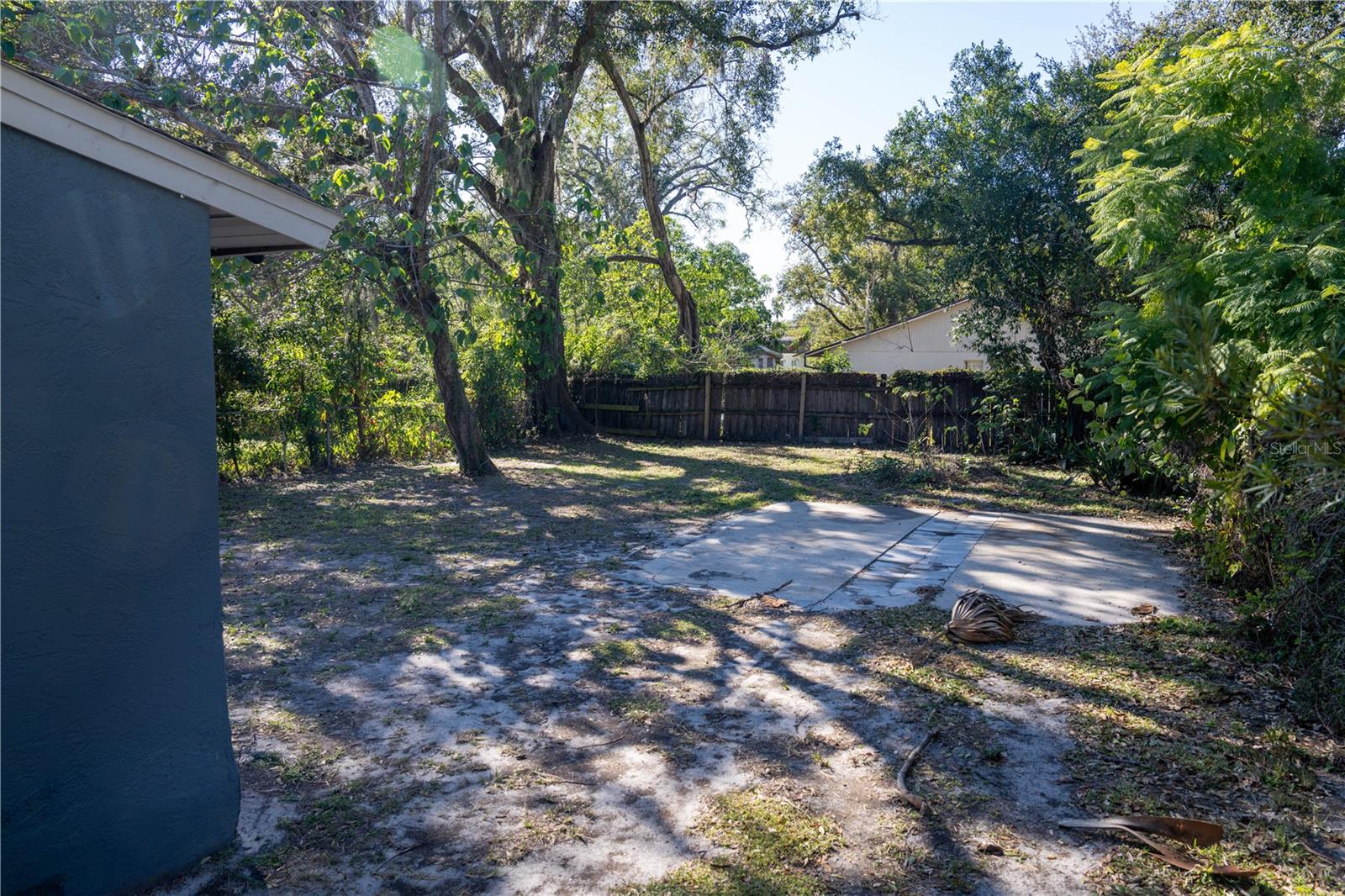 HENDRY & KNIGHTS ADD TO - Residential