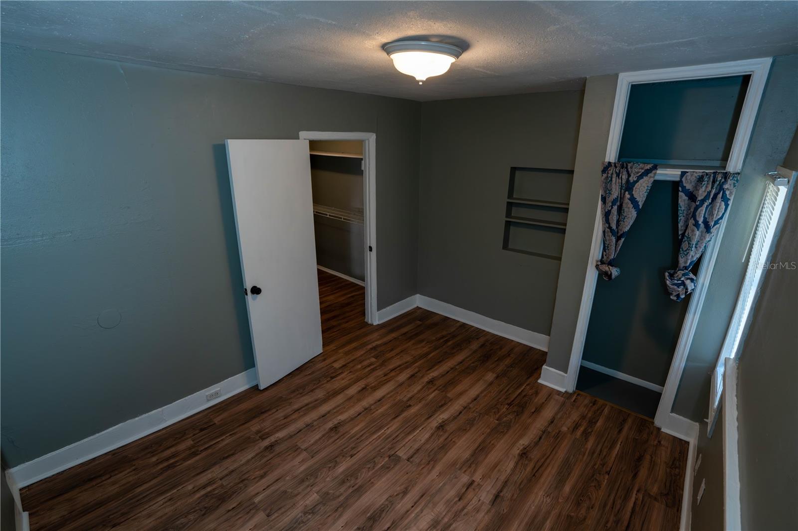 HENDRY & KNIGHTS ADD TO - Residential