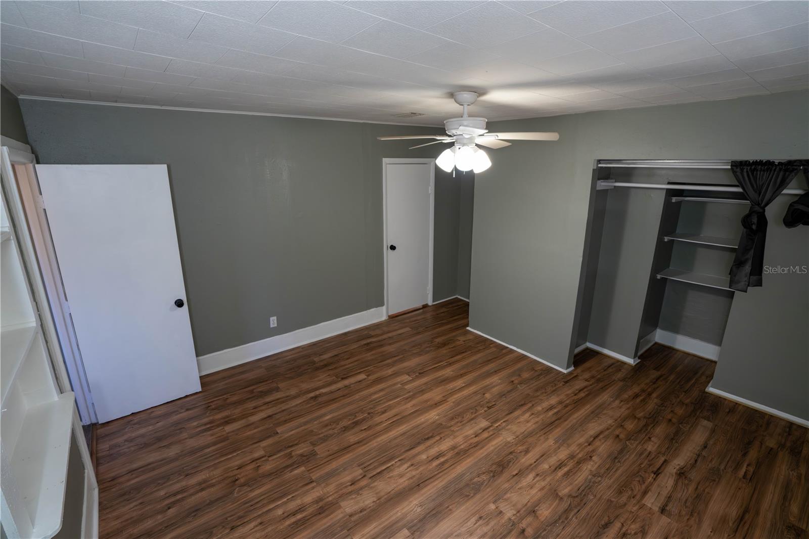 HENDRY & KNIGHTS ADD TO - Residential