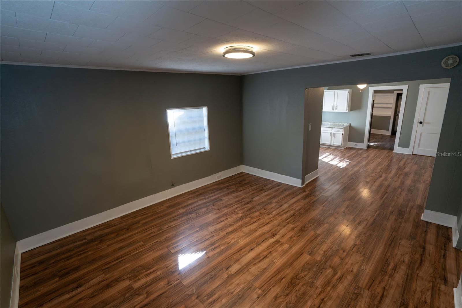 HENDRY & KNIGHTS ADD TO - Residential