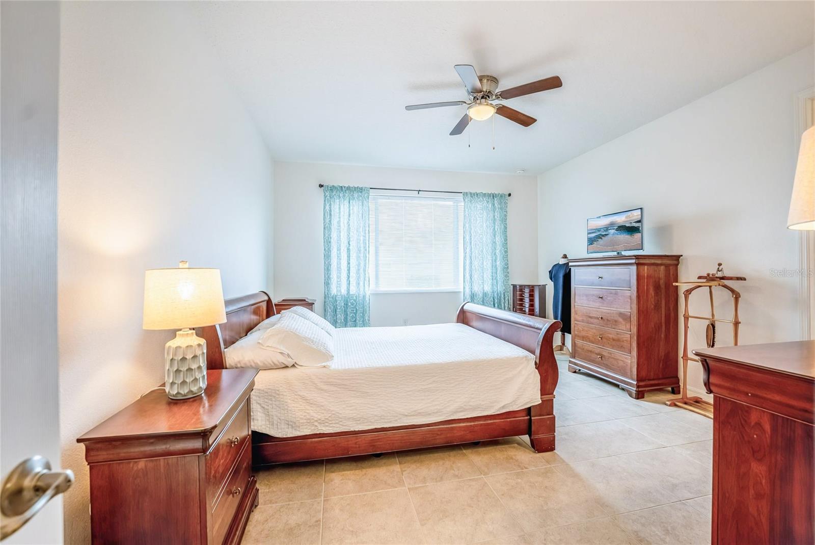 ON TOP/WORLD PROVIDENCE AREA 1 - Residential