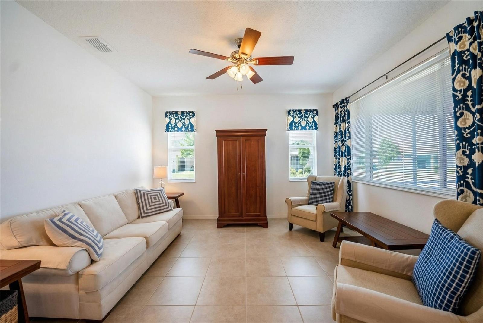 ON TOP/WORLD PROVIDENCE AREA 1 - Residential