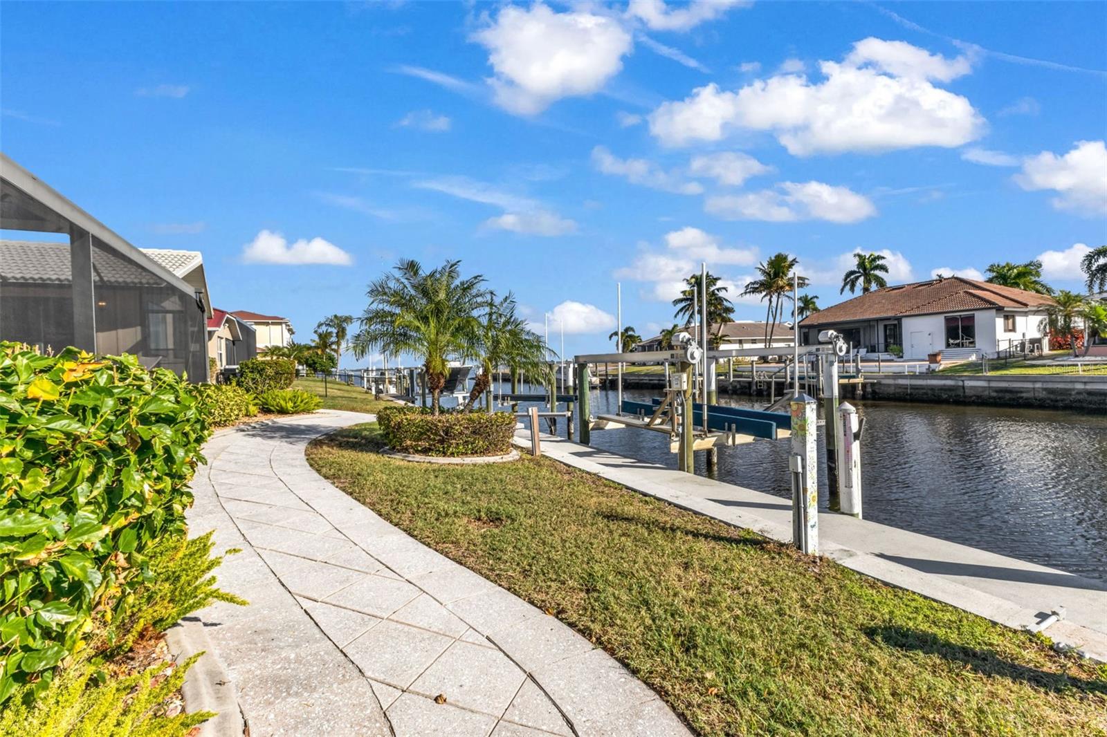 PUNTA GORDA ISLES SEC 04 - Residential