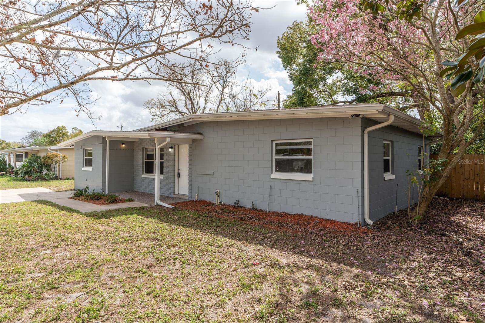 OCOEE HILLS - Residential