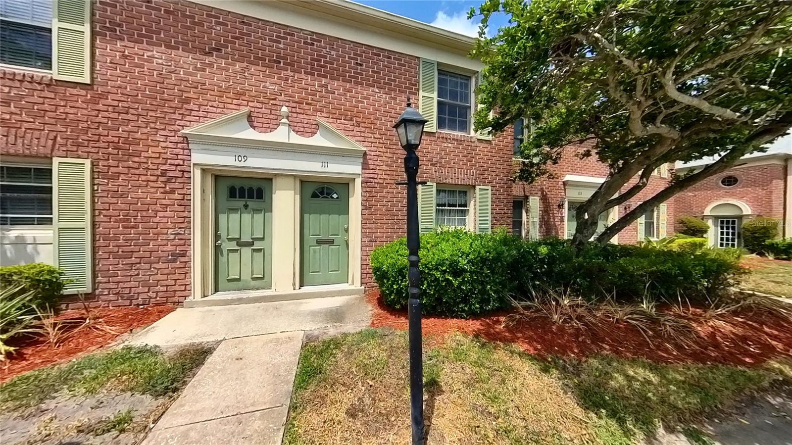 LAKE HOWELL ARMS CONDO - Residential Lease