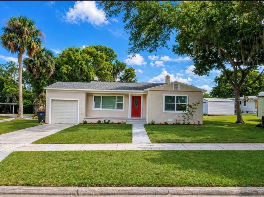 Photo of 113 W Division Street, Winter Garden, FL 34787 (MLS # S5156876)