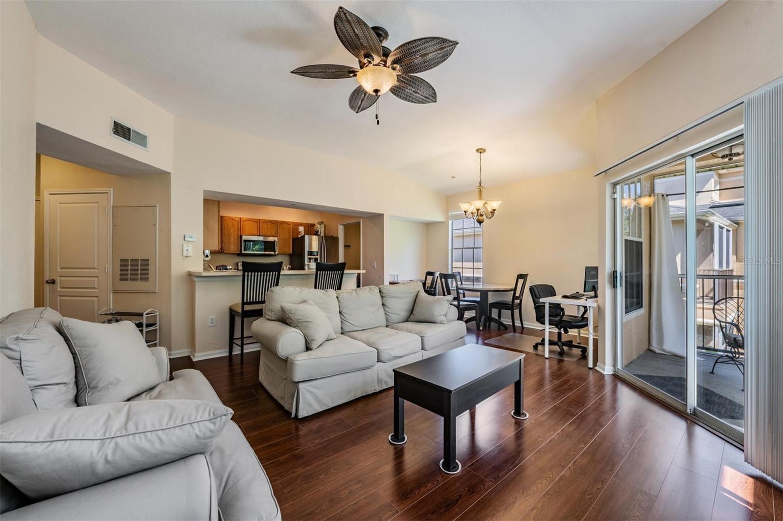 OXFORD PLACE AT TAMPA PALMS A - Residential
