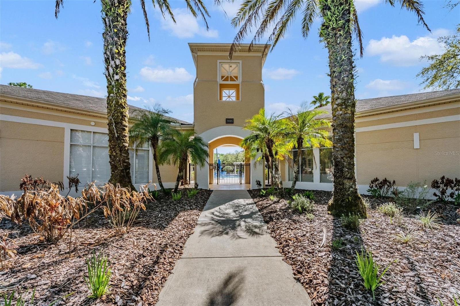 OXFORD PLACE AT TAMPA PALMS A - Residential