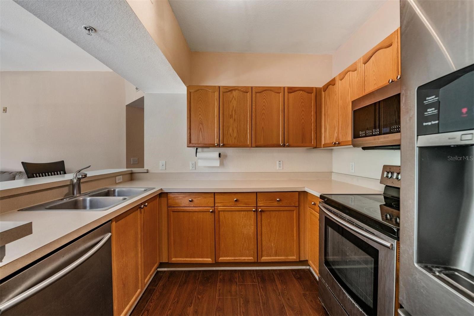 OXFORD PLACE AT TAMPA PALMS A - Residential