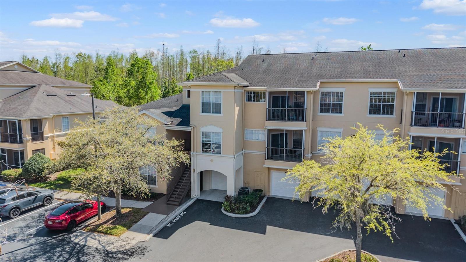 OXFORD PLACE AT TAMPA PALMS A - Residential